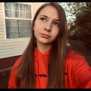 Meet your Posher, Ashlee